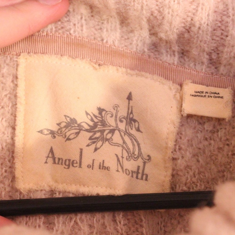 Angel of the North cowl neck sweater - Picture 5 of 7
